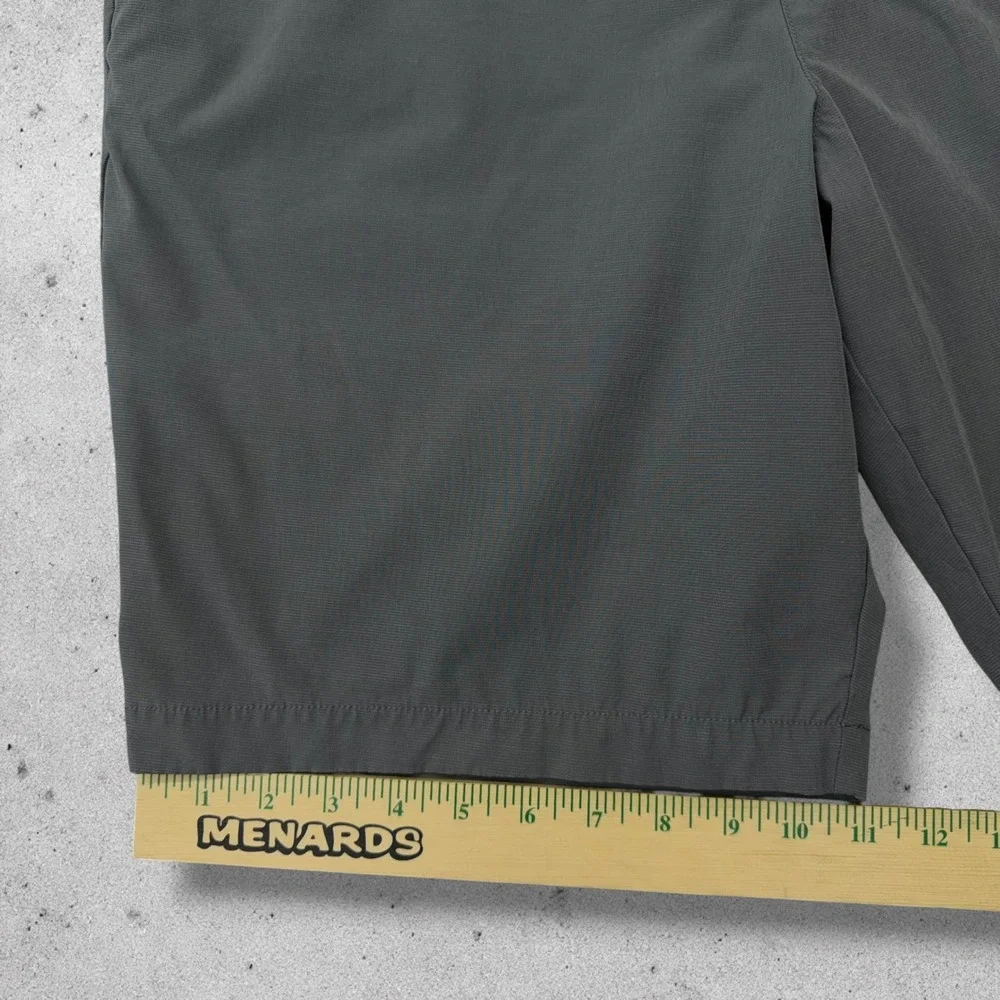 Banana Republic Shorts‎ Mens 38 (Fit 36) Gray Elastic Waist Ripstop Performance